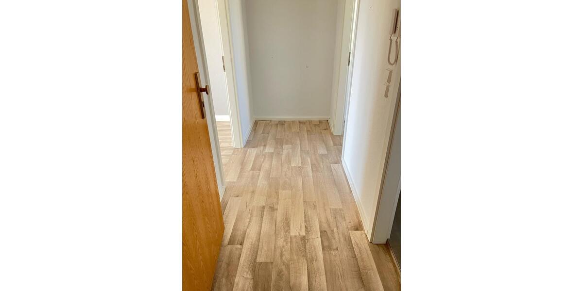 Etagenwohnung Rosenow - 2 Zimmer, 49 m&sup2;, 300&euro; | Angebot:26055297