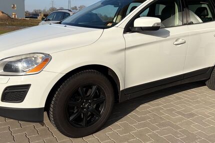 Volvo XC60 268.000 km 8.390 &euro; Bad Oldesloe 23843