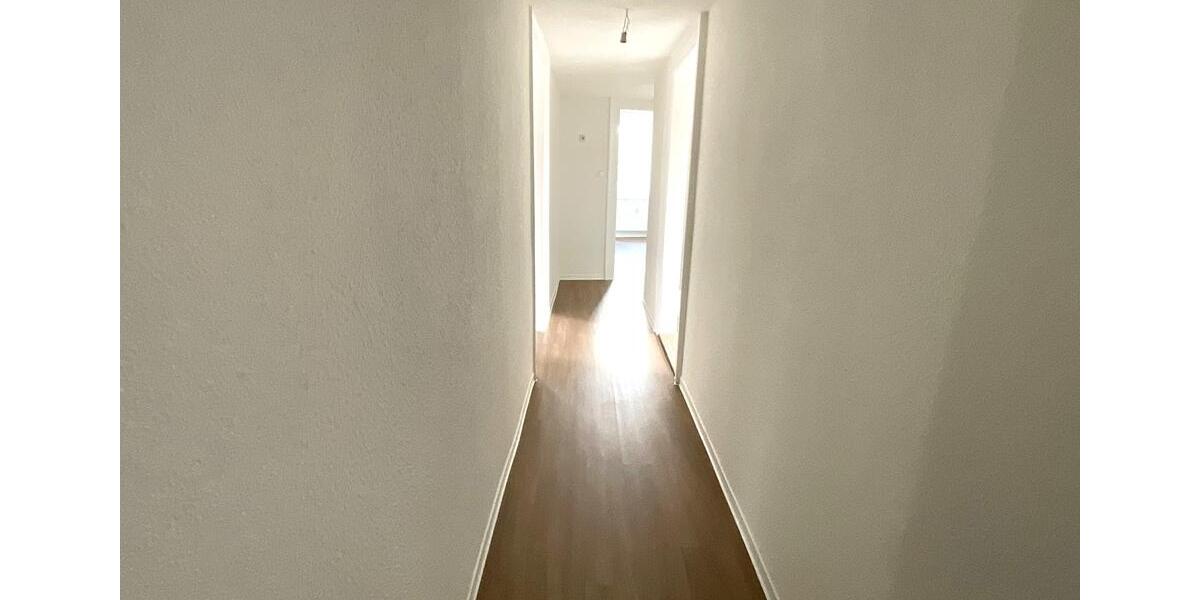 Etagenwohnung Nürnberg Hasenbuck - 4 Zimmer, 84 m&sup2;, 834&euro; | Angebot:26409615