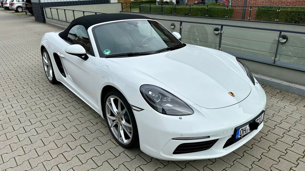 Porsche Boxster 47.300 km 53.900 &euro; Bad Schwartau 23611