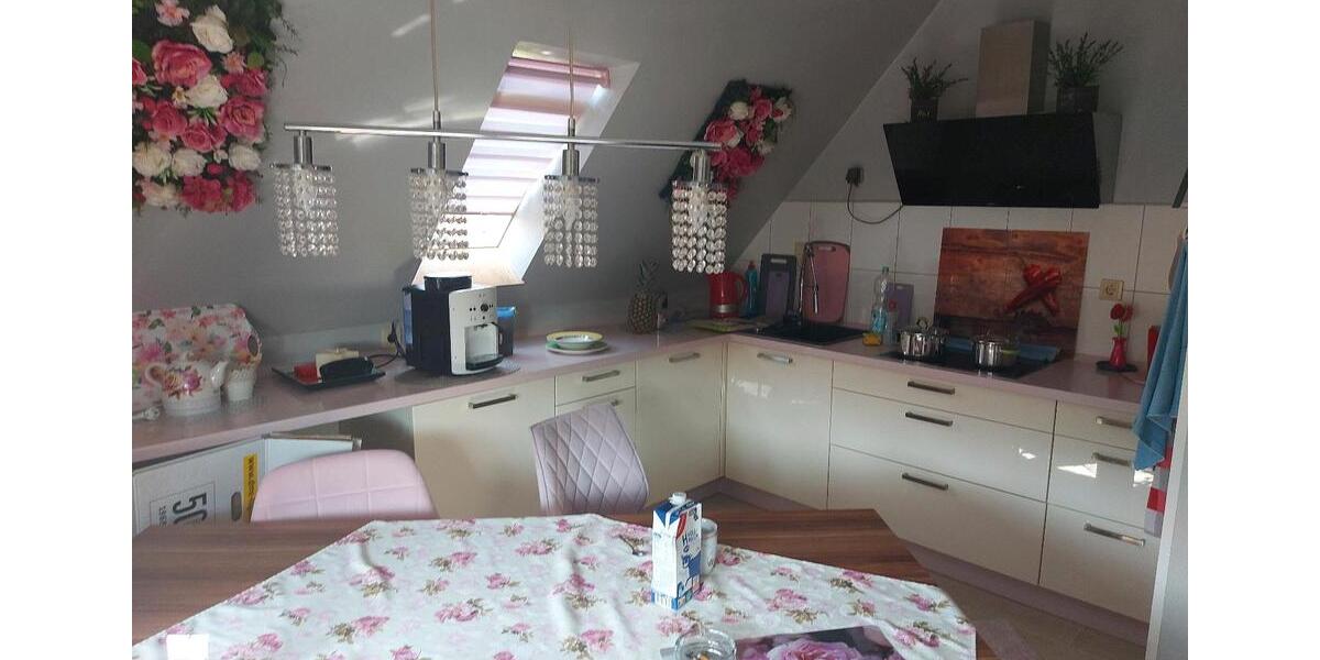 Dachgeschoßwohnung Morsbach - 3 Zimmer, 65 m&sup2;, 490&euro; | Angebot:25366346