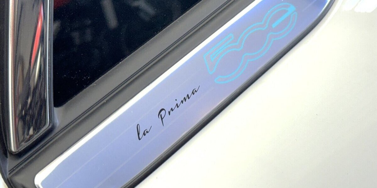 Fiat 500e La Prima by Bocelli 1.Hand Cabrio 42 kWh 12.200 km 22.622 &euro; Lich 35423