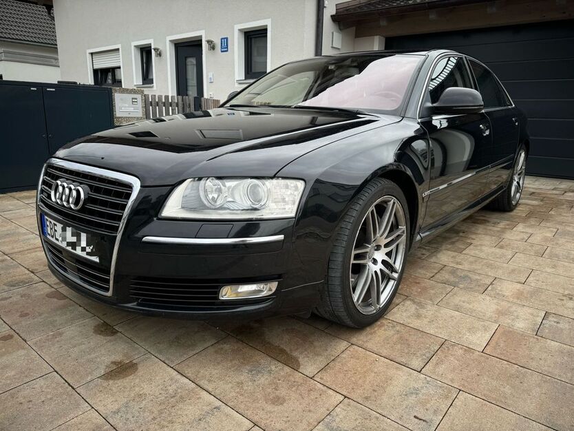 Audi A8 279.000 km 6.499 € München OT Trudering-Riem 81825