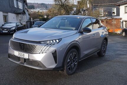 Peugeot 3008 15.000 km 32.700 € Burbach 57299