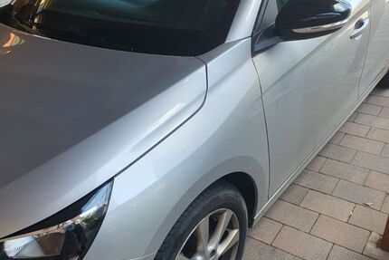 Opel Corsa 31.000 km 13.999 &euro; Hadamar - Steinbach 65589
