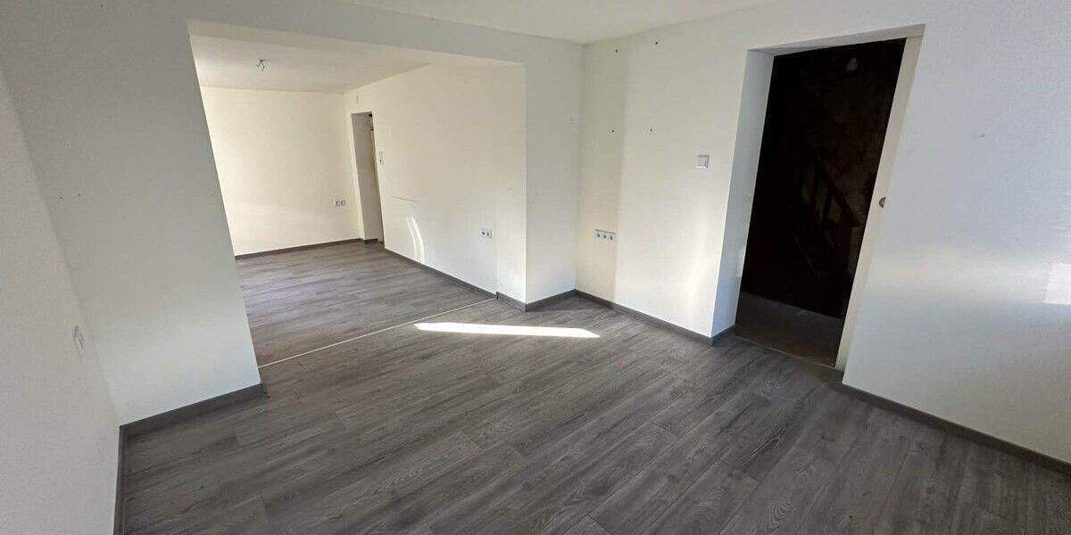 Doppelhaushälfte Süsel - 5 Zimmer, 85 m&sup2;, 119.000&euro; | Angebot:25042146