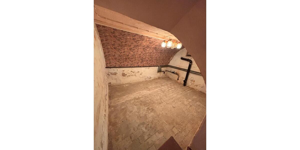 Freistehendes Einfamilienhaus mit großem Garten zur Miete! 7 zimmer