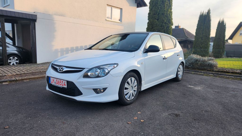 Hyundai i30 265.000 km 2.900 &euro; Limburg 65549