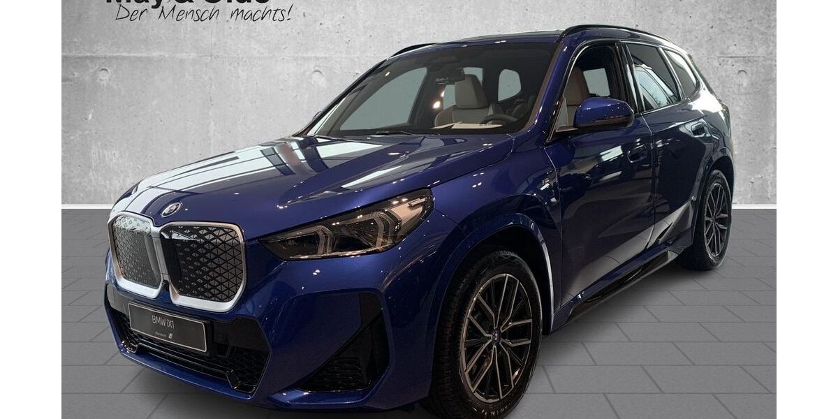 BMW iX1 5.538 km 51.990 &euro; Halstenbek 25469