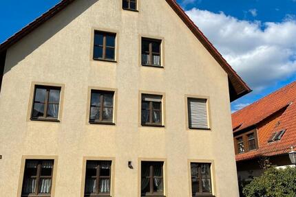 Haus Oberstreu - 8 Zimmer, 206 m&sup2;, 345.000&euro; | Angebot:26579521