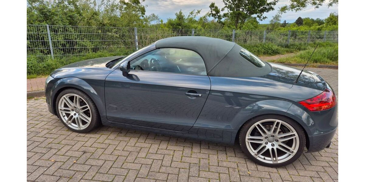 Audi TT 176.000 km 10.900 &euro; Wesel 46485