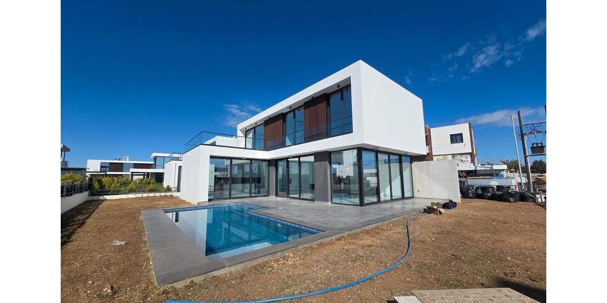 Villa Amberg - 4 Zimmer, 180 m&sup2;, 400.000&euro; | Angebot:26044940