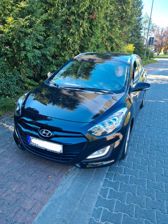 i30