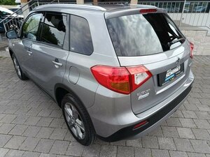 Suzuki VITARA 1.6 4X2 M/T COMFORT |NAVI|RFK|SHZ| 93.350 km 12.960 &euro; Höhenkirchen-Siegertsbrun 85635