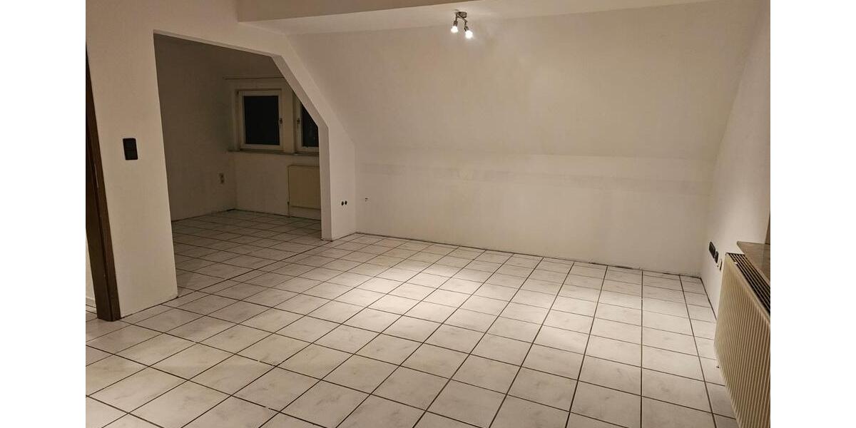 Dachgeschoßwohnung Sögel - 4 Zimmer, 100 m&sup2;, 800&euro; | Angebot:26419532
