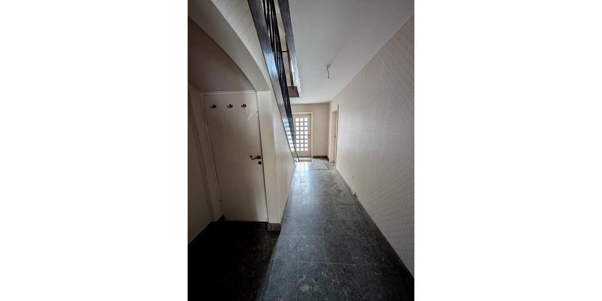 Reihenhaus Hildesheim - 5 Zimmer, 132 m&sup2;, 1.450&euro; | Angebot:26202208