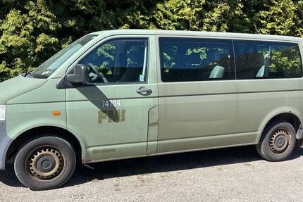 VW T5 Transporter 175.000 km 9.950 &euro; Melle 49324