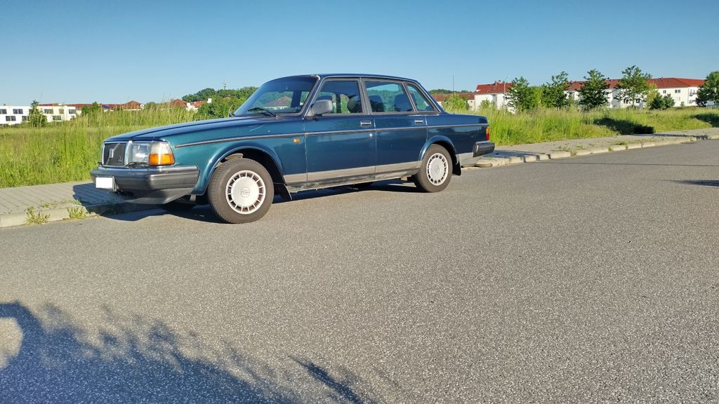 Volvo 240 250.000 km 4.500 &euro; Potsdam 14469