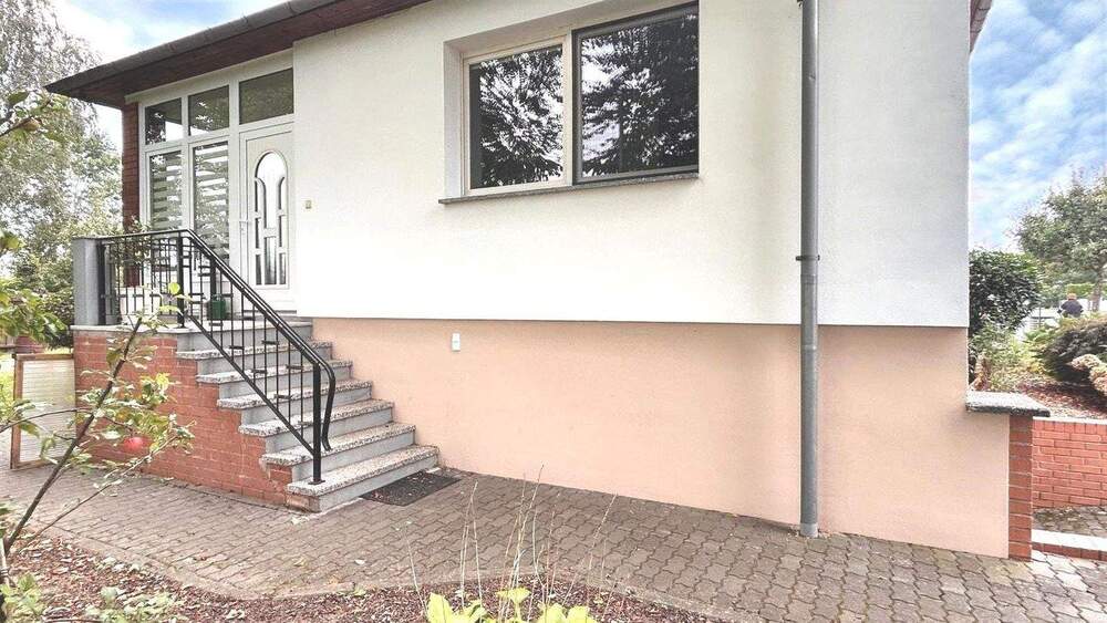 Einfamilienhaus Neutrebbin - 4 Zimmer, 102 m&sup2;, 240.000&euro; | Angebot:25729837