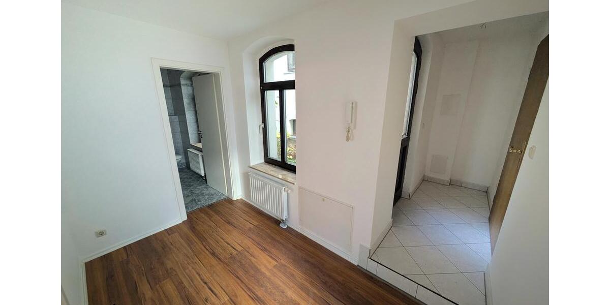 Erdgeschoßwohnung Zwickau - 2 Zimmer, 42 m&sup2;, 280&euro; | Angebot:26008219