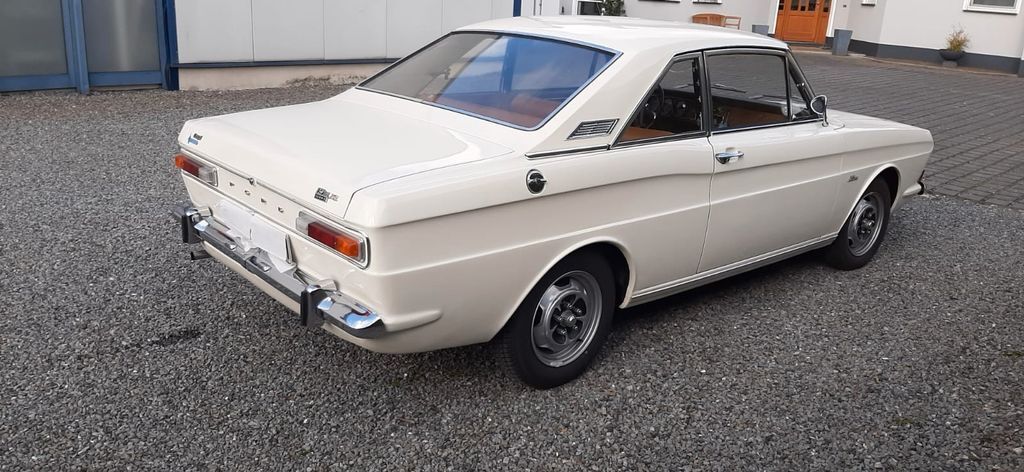 Ford Taunus 61.882 km 11.400 € Geldern 47608