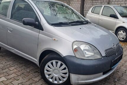Toyota Yaris 210.020 km 1.390 &euro; Mannheim 68169