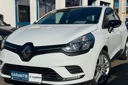 Renault Clio 150.000 km 7.949 &euro; Gummersbach (Zwischen Toom Markt und ATU) 51645