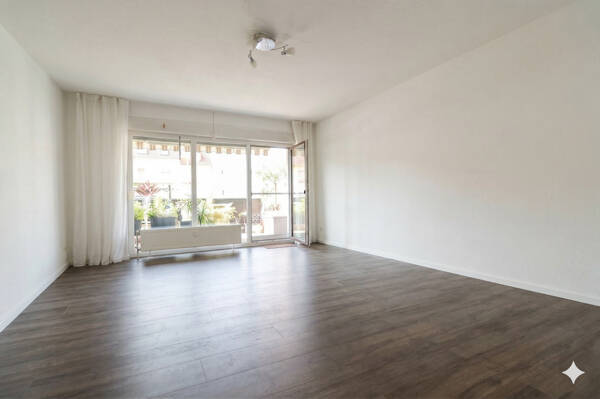 Etagenwohnung Aschersleben - 3 Zimmer, 81 m&sup2;, 160.000&euro; | Angebot:26202108
