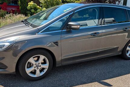Ford S-Max 239.000 km 8.700 € Östringen 76684