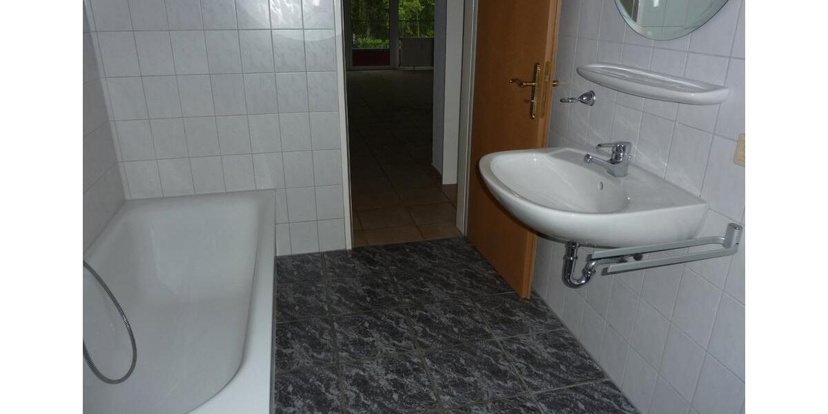 Etagenwohnung Eschede - 3 Zimmer, 80 m&sup2;, 610&euro; | Angebot:26212548