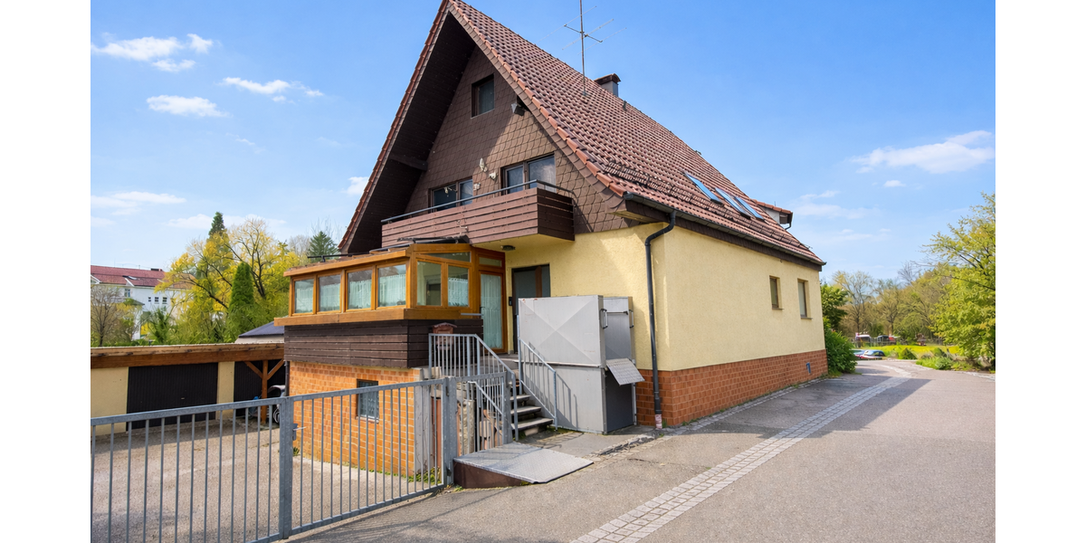 Einfamilienhaus Böblingen Dagersheim - 8 Zimmer, 208 m&sup2;, 389.000&euro; | Angebot:26665466