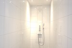 Exklusive, vollständig sanierte Wohnung mit großzügigem Raumgefühl und drei Balkonen 5 zimmer