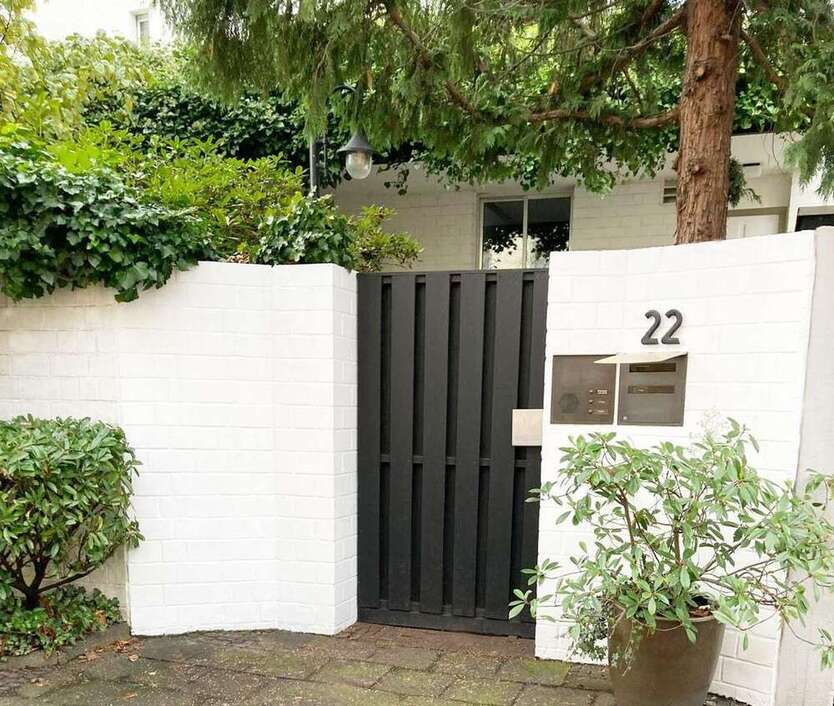 Haus zum Kaufen in Krefeld 599.000 € 431 m²