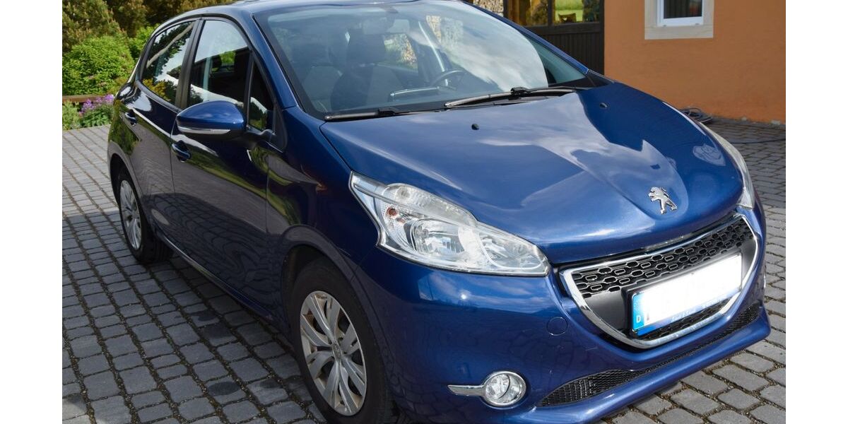 Peugeot 208 98.500 km 3.800 &euro; Holzhau 09623