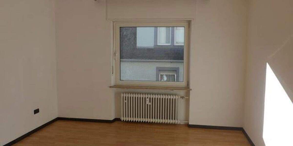 Helle grosszügige 3-Zimmer-Wohnung + Wohnküche + Bad + Gästetoilette, Stadtmitte von Rodalben 3 zimmer