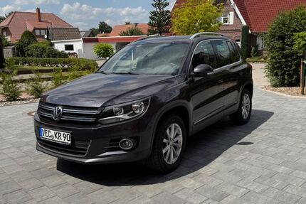 VW Tiguan 105.000 km 16.900 &euro; Goldenstedt 49424