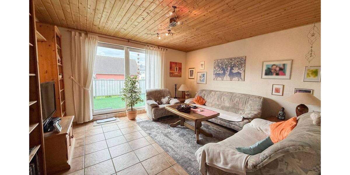 Mehrfamilienhaus, Wohnhaus Hennef (Sieg) Hennef - 6 Zimmer, 170 m&sup2;, 375.000&euro; | Angebot:26657322