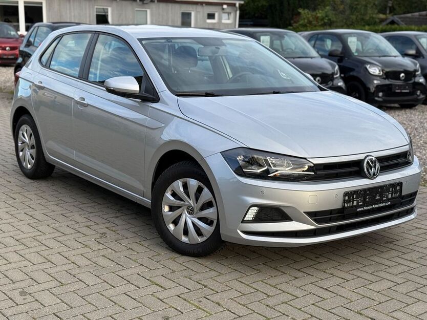 VW Polo 11.100 km 12.599 € Hamburg 22175
