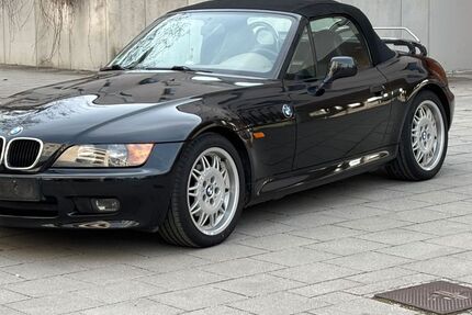 BMW Z3 220.000 km 5.800 &euro; München 81677