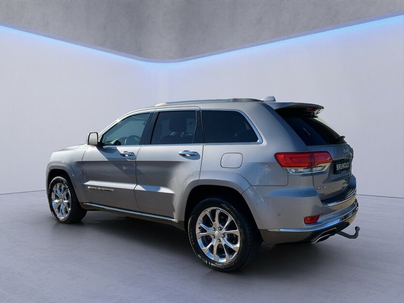 Jeep Grand Cherokee 3.0 CRD 4x4 Summit Leder NAVI PDC 88.717 km 37.900 € Backnang, 71522