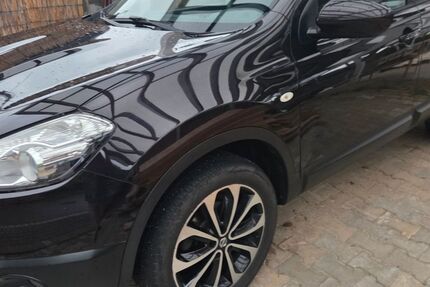 Nissan Qashqai 181.000 km 6.400 &euro; Boos 87737