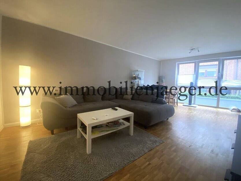 Alt-Garstedt Altes Rathaus - Neubaustandard - Barrierefreie Wohnung mit Terrasse - Ideal für Senioren