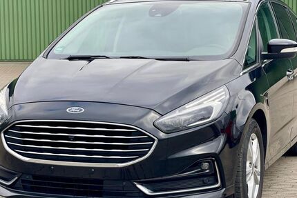 Ford S-Max 204.000 km 14.000 € Berlin 12107