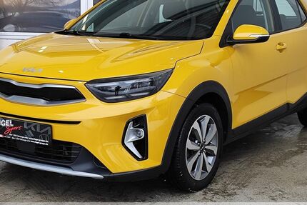 Kia Stonic 65.650 km 15.869 &euro; Dresden 01157