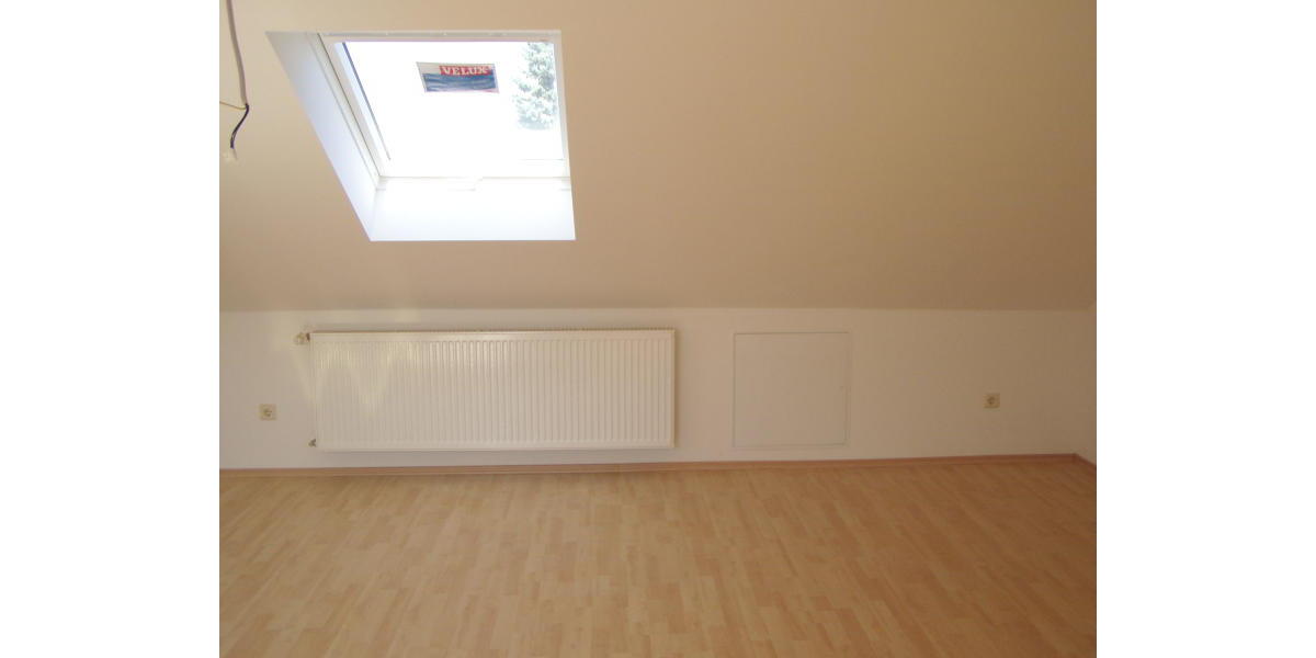 ObjNr:16134 - Traumwohnung in einem Dreifamilienhaus mit einem Tageslichtbad und Stellplatz - Etagenwohnung Beindersheim | Angebot:19813597