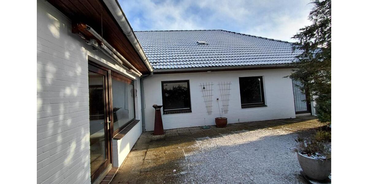 Einfamilienhaus Lunden - 4 Zimmer, 135 m&sup2;, 1.250&euro; | Angebot:25156967