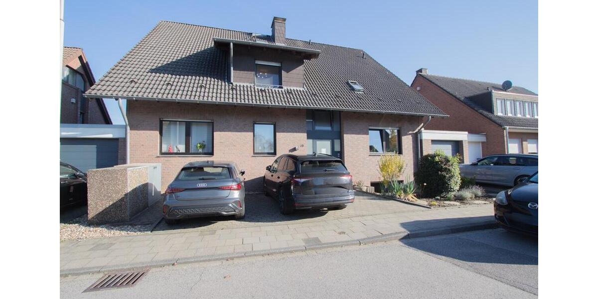 Großzügige Maisonettewohnung mit Balkon in Korschenbroich 3 zimmer