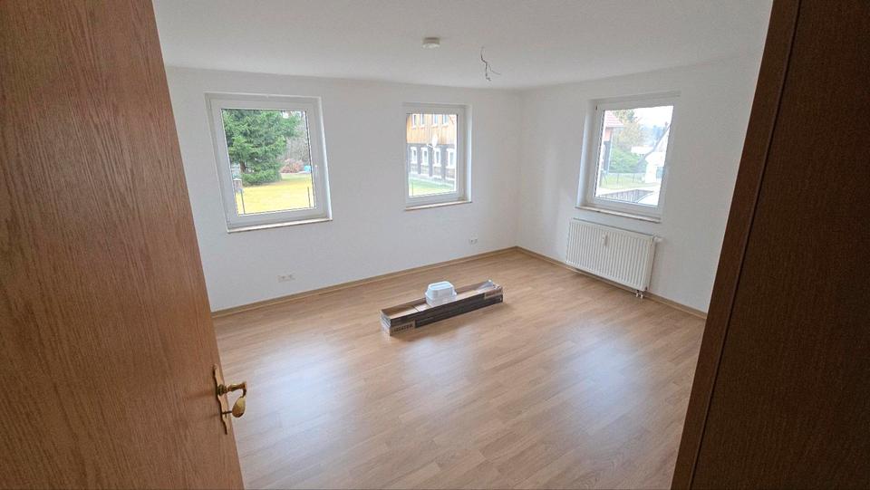 Erdgeschoßwohnung Ebersbach-Neugersdorf Neugersdorf - 3 Zimmer, 77 m&sup2;, 640&euro; | Angebot:25418639
