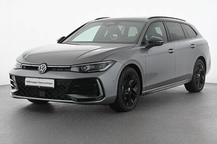 VW Passat 7.999 km 43.580 &euro; Essen 45143