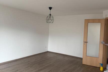 2-Raum Erdgeschoßwohnung mit Terrasse + TG-Stellplatz